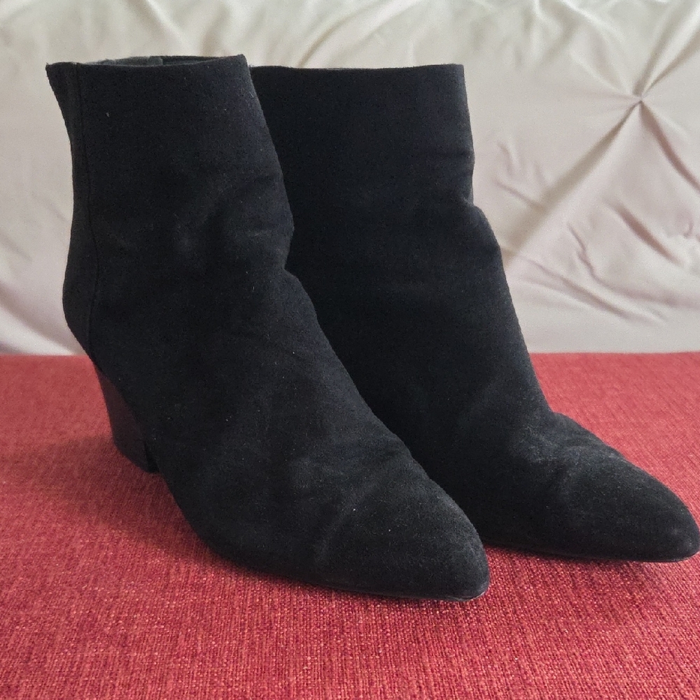 JustFab Black Ankle Booties